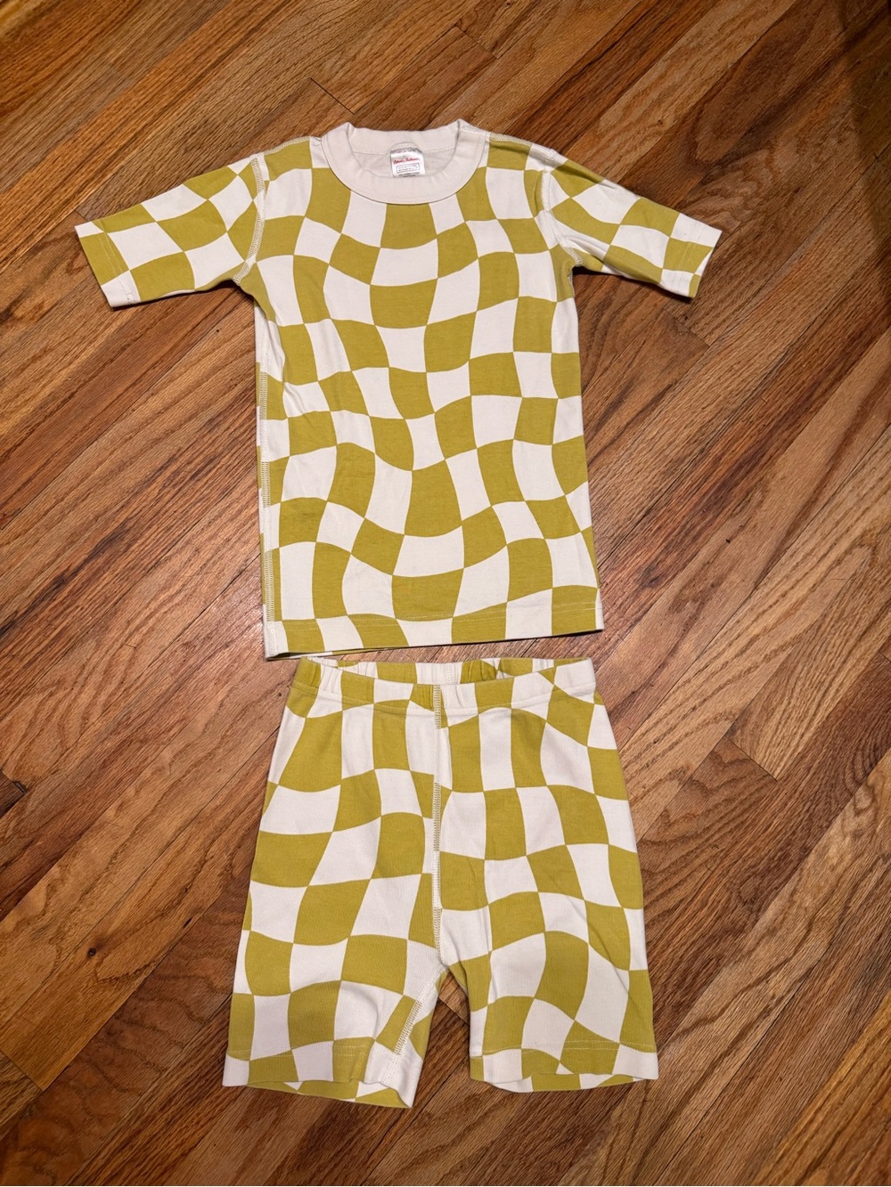 Hanna Andersson Cream and Mustard colored Checkerboard Short Pajama Set